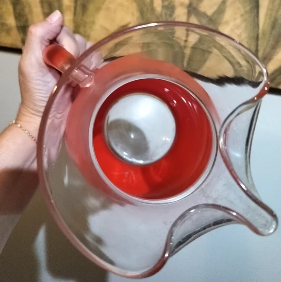 Vintage Red 1960s BLENDO 10” Glass 2 Quart Pitcher w/Gold Foil Trim. 625SC6 - Picture 5 of 5